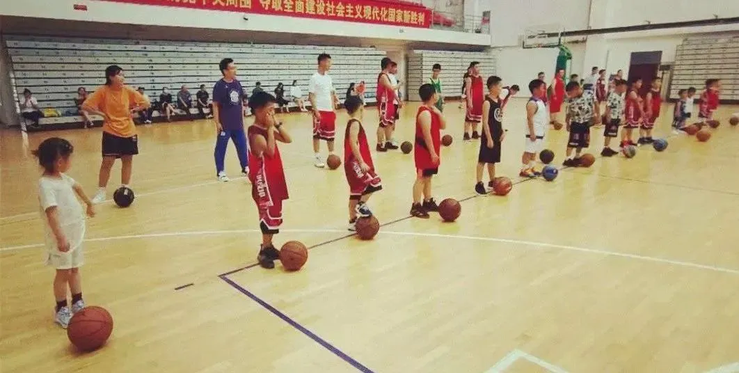 专业篮球教练如何指导球员心理_1